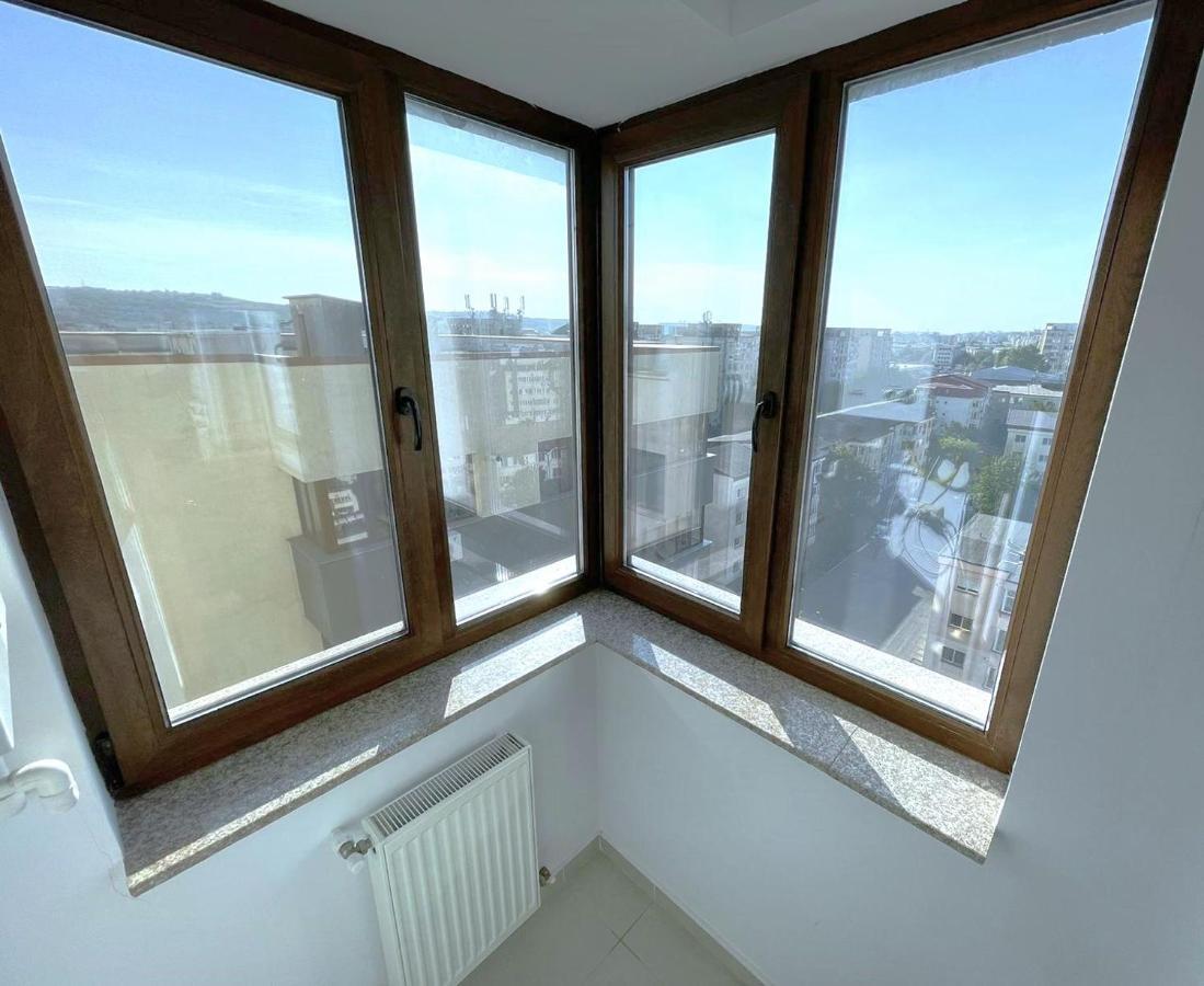 Taste Of Iasi - Two Room Apartment - Central - Sunset Touch Extérieur photo